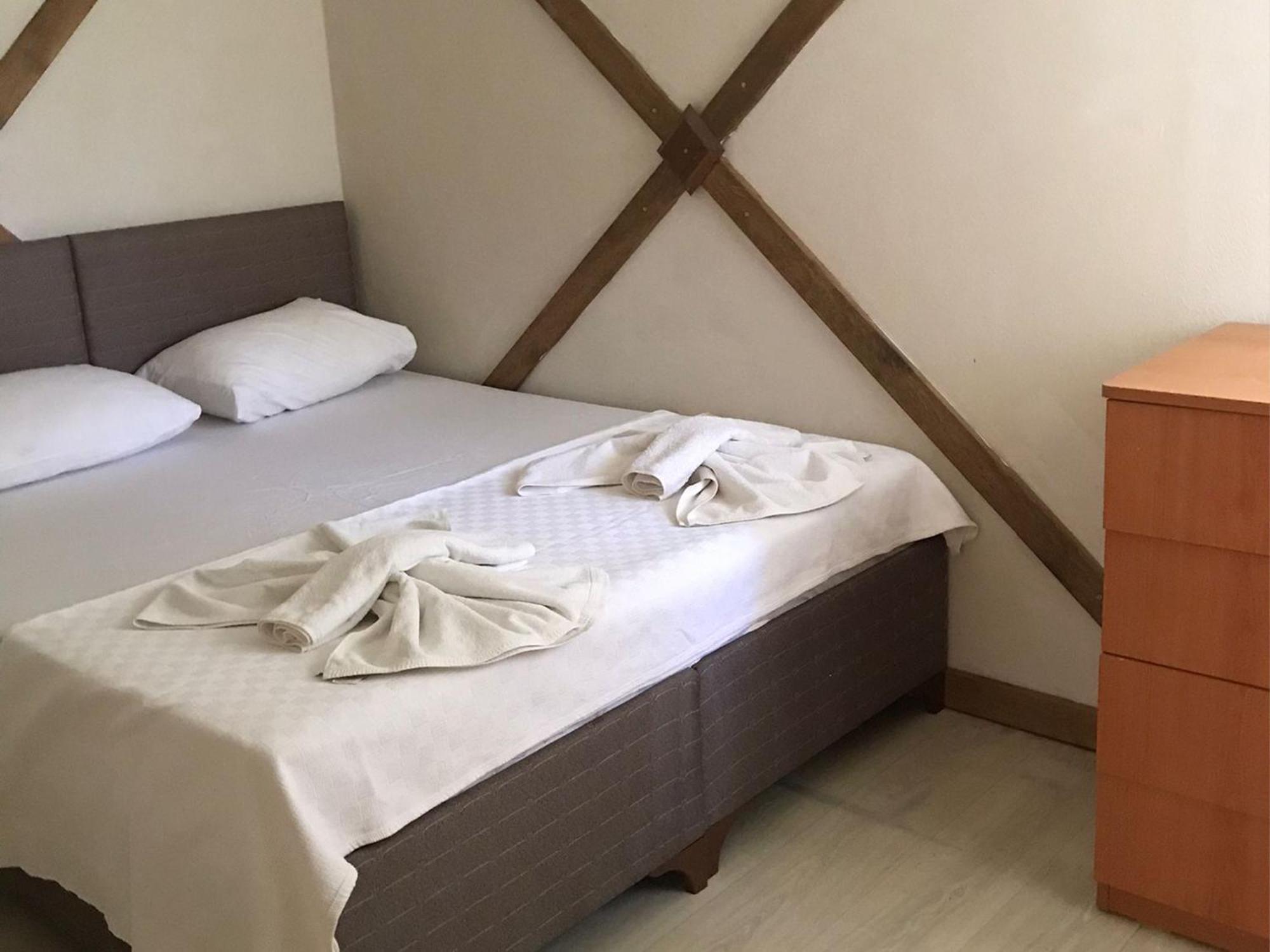 Cicek Evler Tatil Koeyue Hotel Armutlu Exterior photo